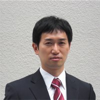 代表　冨田智